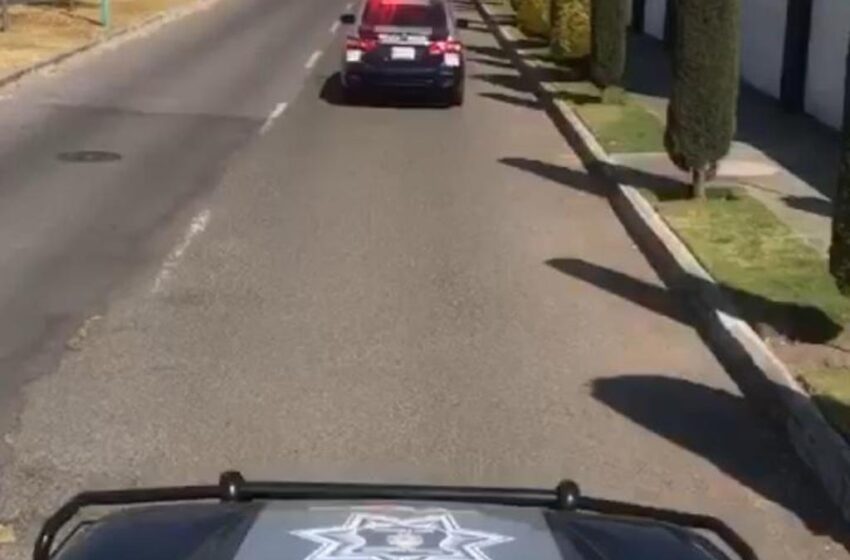  MANTIENE METEPEC ATENCIÓN A RESIDENTES DEL CONJUNTO URBANO FORESTA