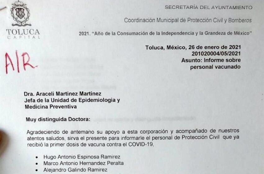  SE SALTAN LAS NORMAS Y JEFES DEL AYUNTAMIENTO DE TOLUCA RECIBEN VACUNA CONTRA COVID-19