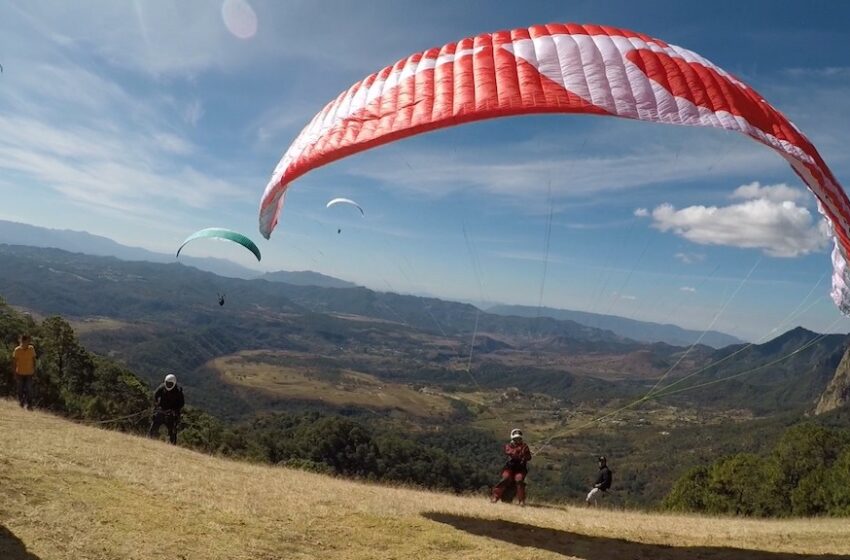  ¿TE ATREVERÍAS A VOLAR EN PARAPENTE?