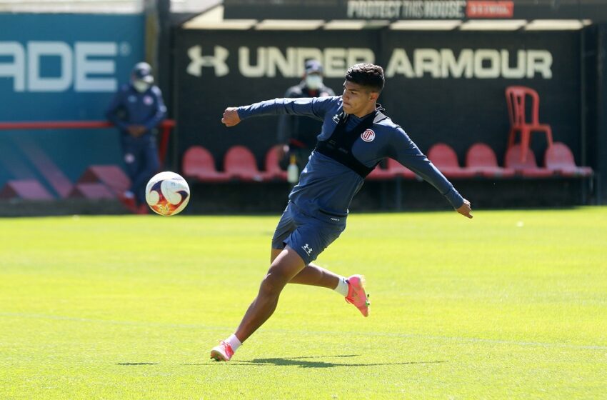  CON RESPETO Y SIN EXCESO DE CONFIANZA ANTE ATLAS: KEVIN CASTAÑEDA