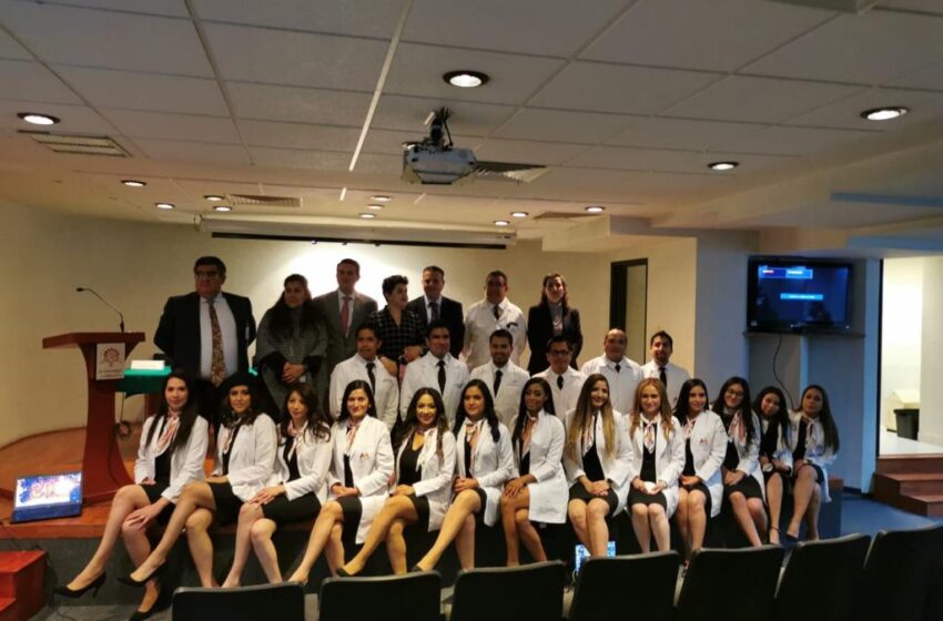  REAFIRMA IMIEM LIDERAZGO EN FORMACIÓN DE MÉDICOS ESPECIALISTAS; EGRESAN 38 RESIDENTES