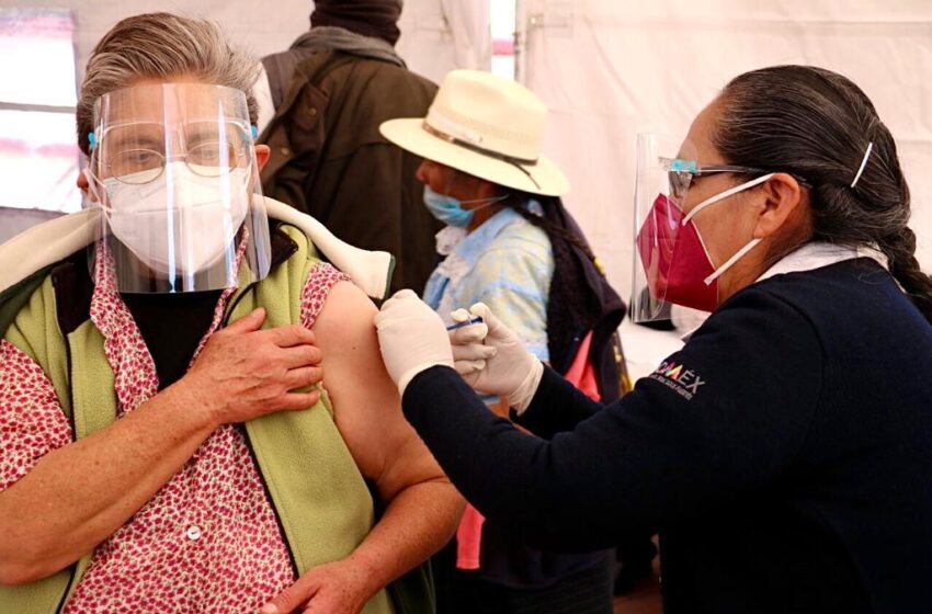  COMIENZA APLICACIÓN DE VACUNAS CONTRA COVID-19 A ADULTOS MAYORES DE ECATEPEC