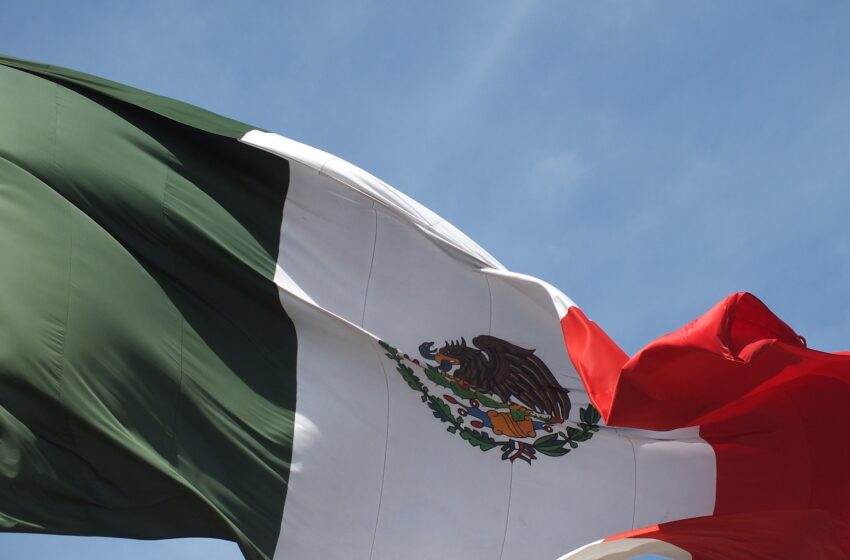  24 DE FEBERO: CURIOSIDADES SOBRE LA BANDERA DE MÉXICO