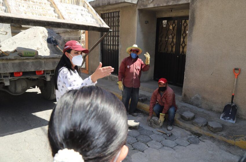  EN METEPEC ESTA PRESENTE LA MANO DURA DEL AYUNTAMIENTO PARA CONTINUAR LA REGENERACIÓN DEL MUNICIPIO: GABY GAMBOA