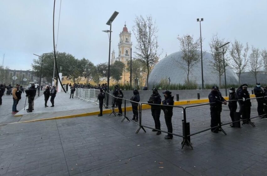  RETIRAN A LOS AMBULANTES DE LA CALLE SANTOS DEGOLLADO Y NEMESIO DIEZ