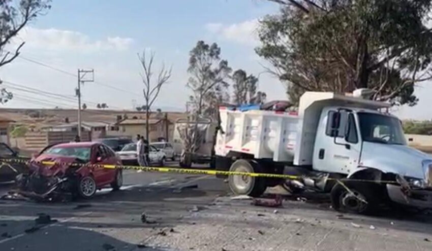  MUERE UNA PERSONA EN CHOQUE EN LA CARRETERA TOLUCA-ZITÁCUARO