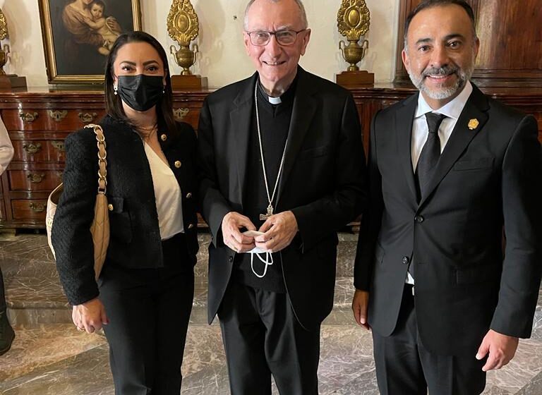  RECIBE EL SECRETARIO DE ESTADO DEL VATICANO PIETRO PALORIN  AL ALCALDE DE METEPEC FERNANDO FLORES