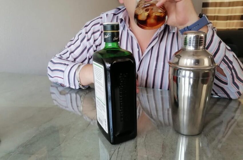  ENFERMEDADES CARDIOVASCULARES Y DERRAMES CEREBRALES CONSECUENCIAS DEL CONSUMO INMODERADO DE ALCOHOL Y TABACO