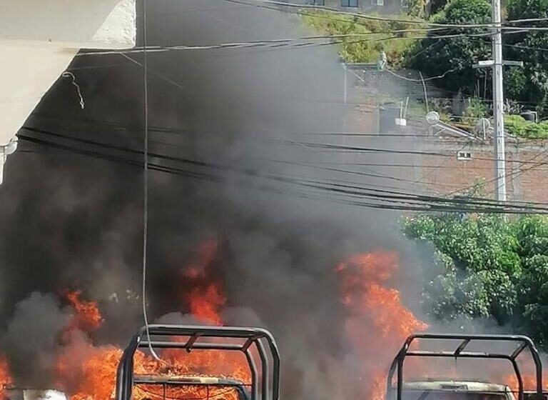  QUEMAN PATRULLAS EN TEJUPILCO