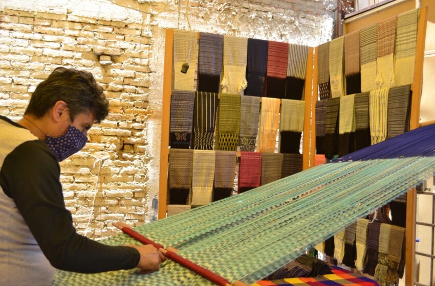  CON TÉCNICAS ANCESTRALES ELABORAN TEXTILES MEXIQUENSES