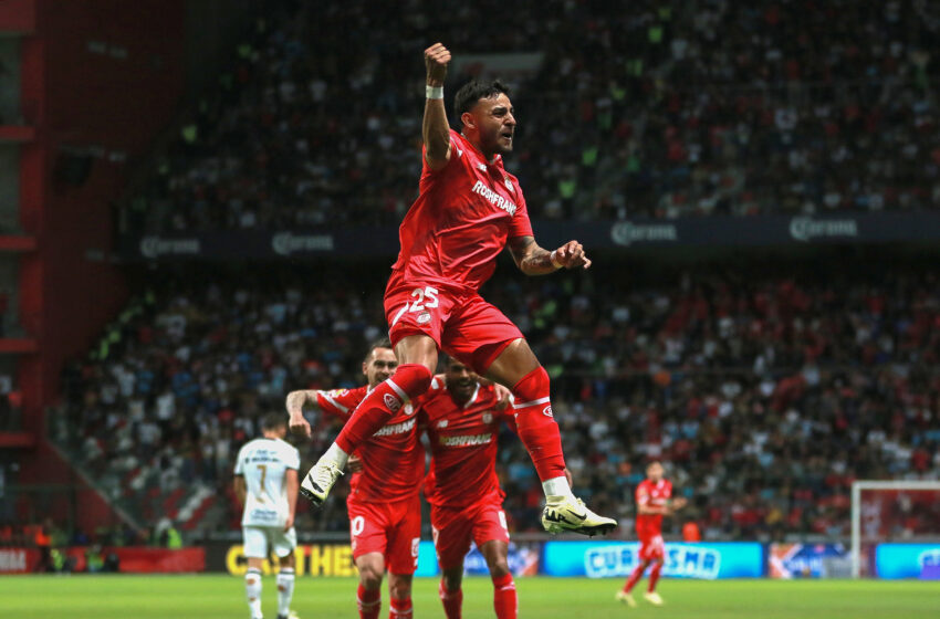 SE IMPONEN LOS DIABLOS 3-0 A PUMAS