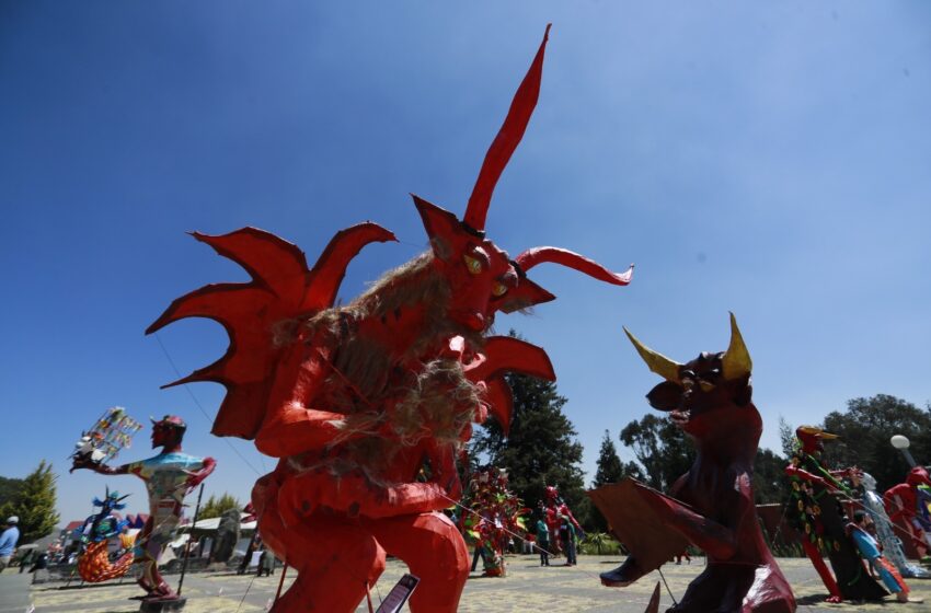  LOS JUDAS LLEGARON AL CENTRO CULTURAL MEXIQUENSE EN TOLUCA