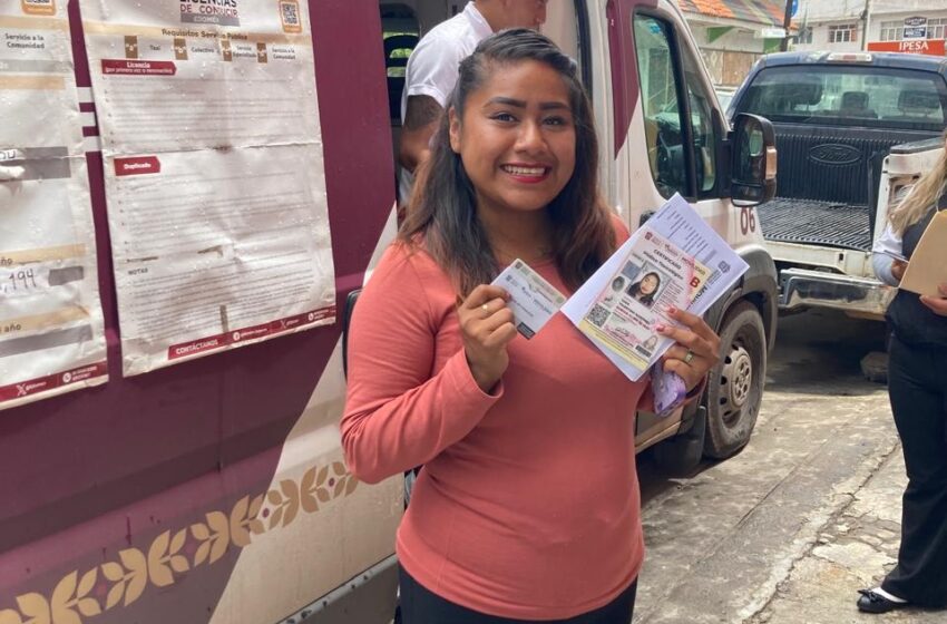  RECIBEN LICENCIAS GRATUITAS OPERADORAS DE TRANSPORTE PÚBLICO
