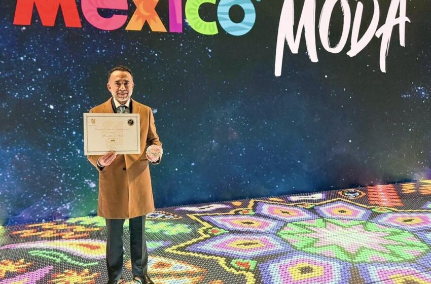  SUMA EL ALCALDE FERNANDO FLORES OTRO PREMIO INTERNACIONAL