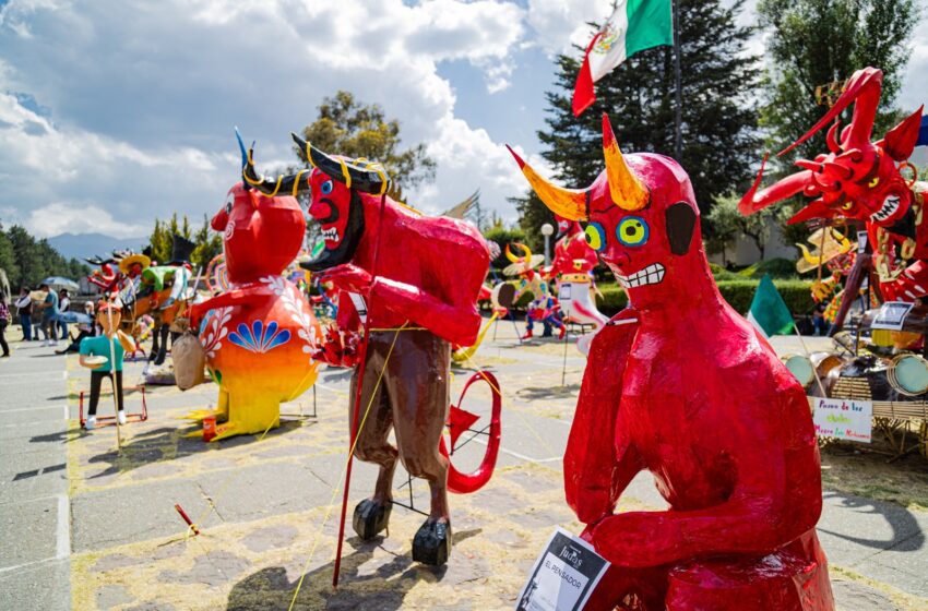  En el Estado de México ya huele a tradición, a engrudo y a cartón recién moldeado