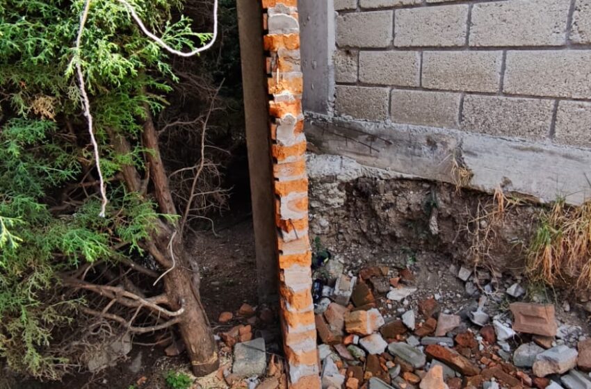  Gobierno esconde permisos y permite daños en Villas Fontana en Toluca.