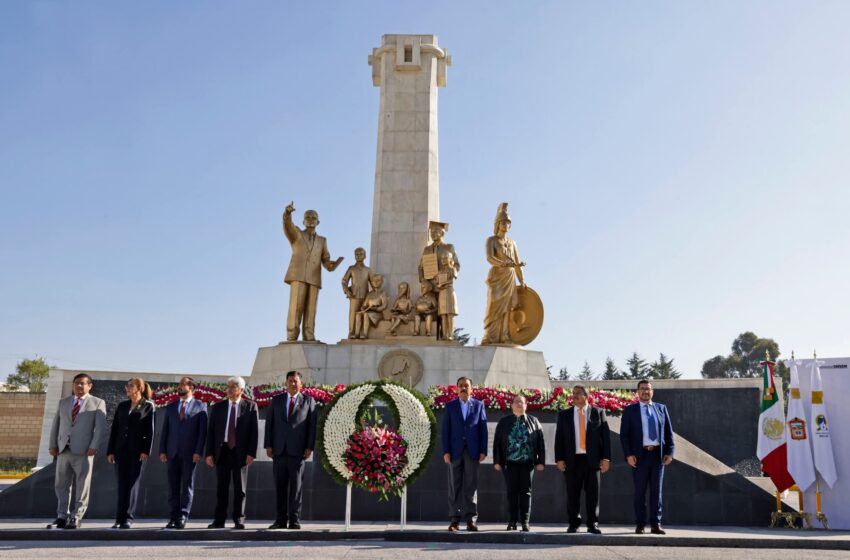  SMSEM honra al magisterio mexiquense en Guardia de Honor por el Día de la Maestra y el Maestro