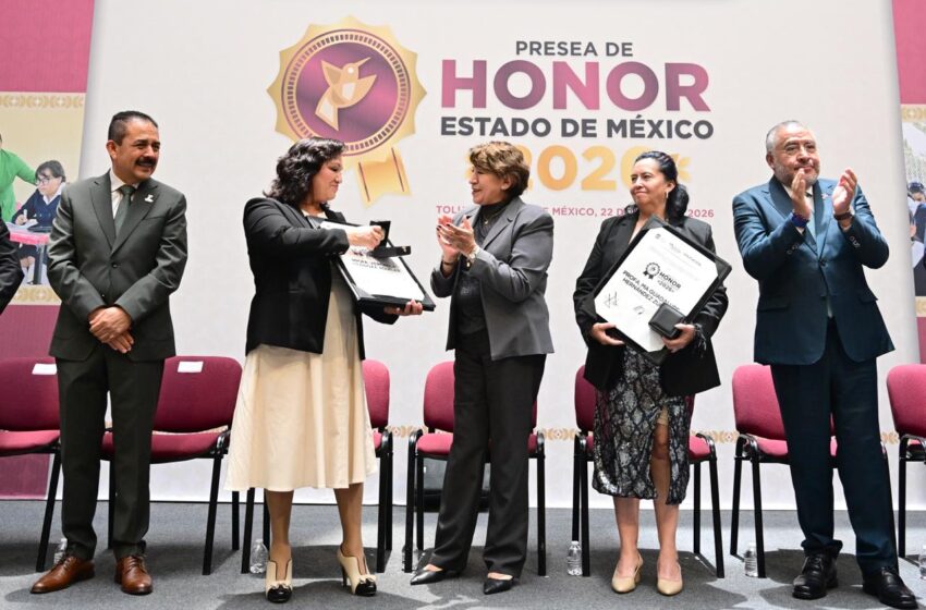 Reconocen trayectoria y vocación de maestras y maestros con la “Presea de Honor Estado de México 2026”