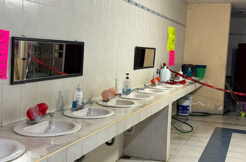  Clausuran módulos sanitarios en el Mercado de Palmillas por riesgos a la salud