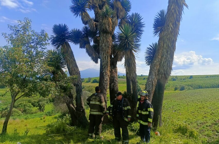  Siete personas resultan afectadas tras caída de un rayo durante festividad religiosa en Santiago Tlacotepec