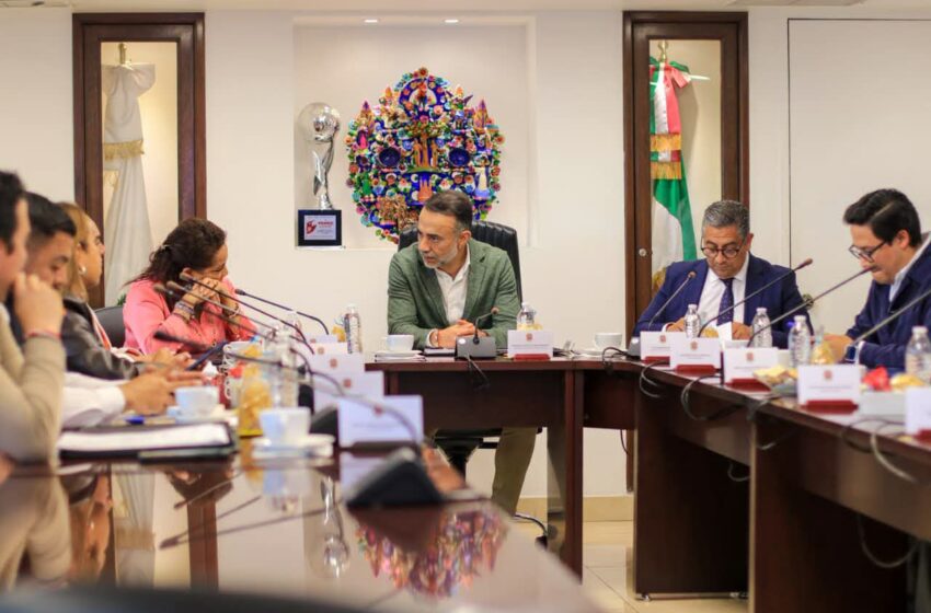  En Metepec otorgarán 90 días de licencia por paternidad