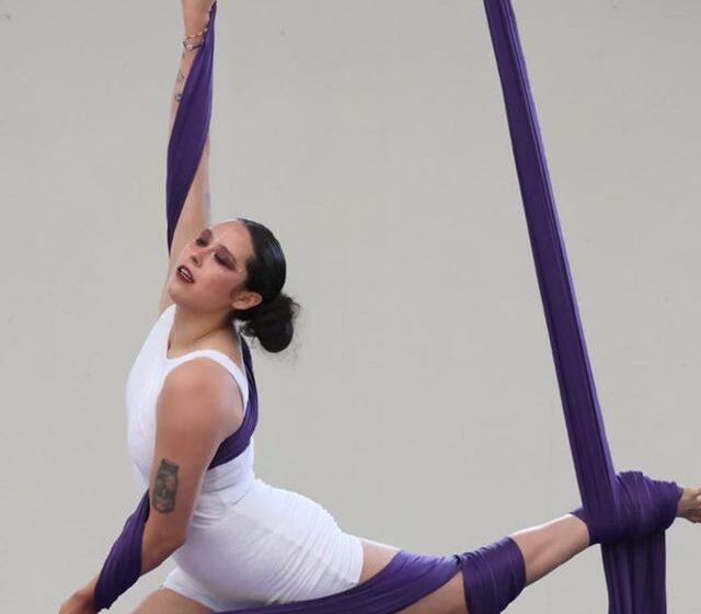  DANZA AÉREA CONQUISTA A ESTUDIANTES DE LA UAEMÉX COMO NUEVA OPCIÓN DE ACTIVACIÓN FÍSICA