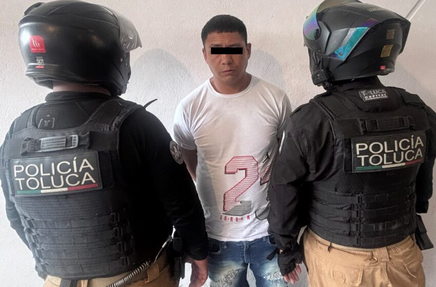  Policía de Toluca captura a presunto carterista