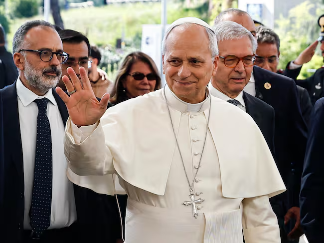  Vaticano confirma cáncer de pulmón del papa León XIV